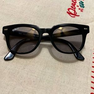 Ray-Ba Meteor Black Sunglasses RB2168